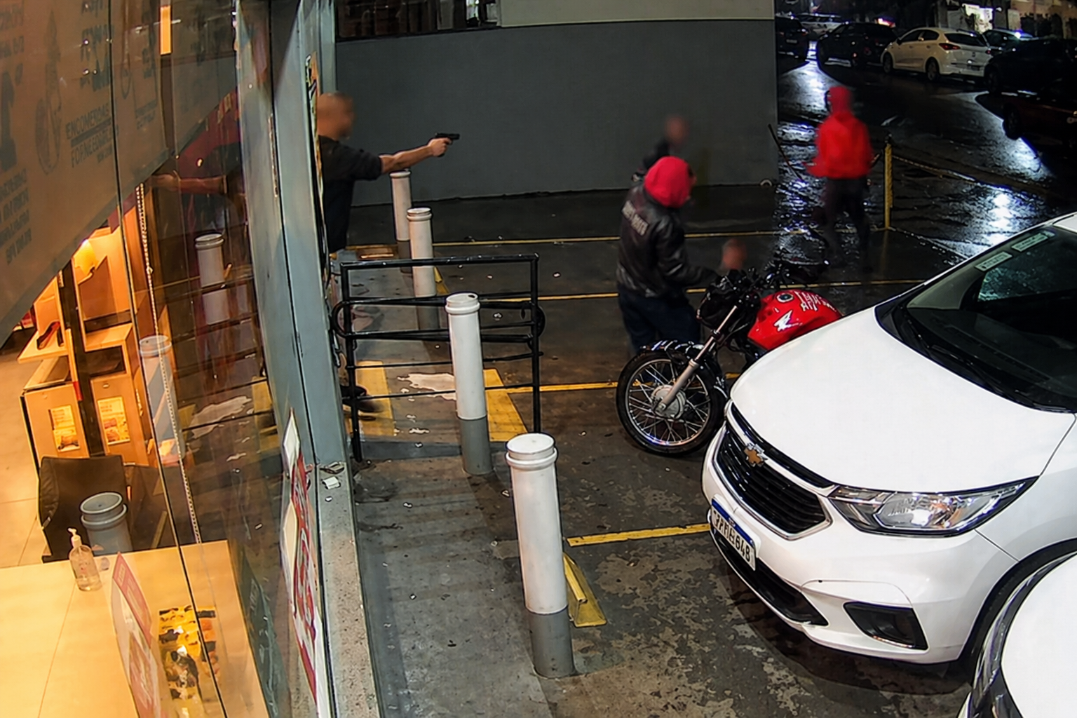 Justiça condena Estado de SP a indenizar pais de jovem morto por PM em mercado